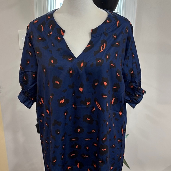 Navy Blue Printed Women's Blouse - Picture 2 of 6